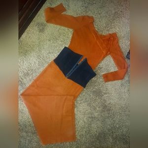 New Fashion Nova Sweater dress with black corset belt in a size 1X. Rust color.